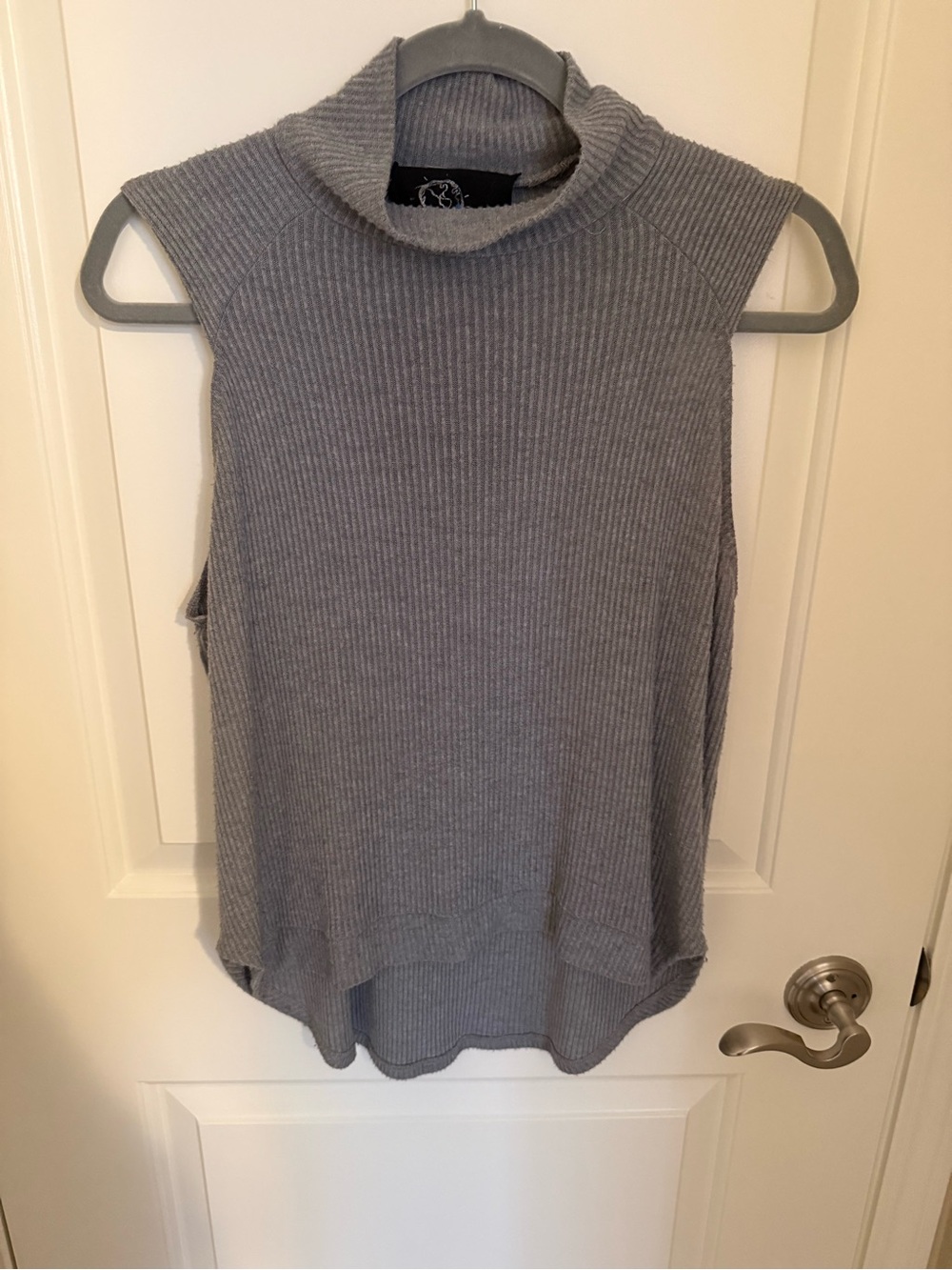 Planet Blue Sleeveless Ribbed Mock Neck Tank - Gray